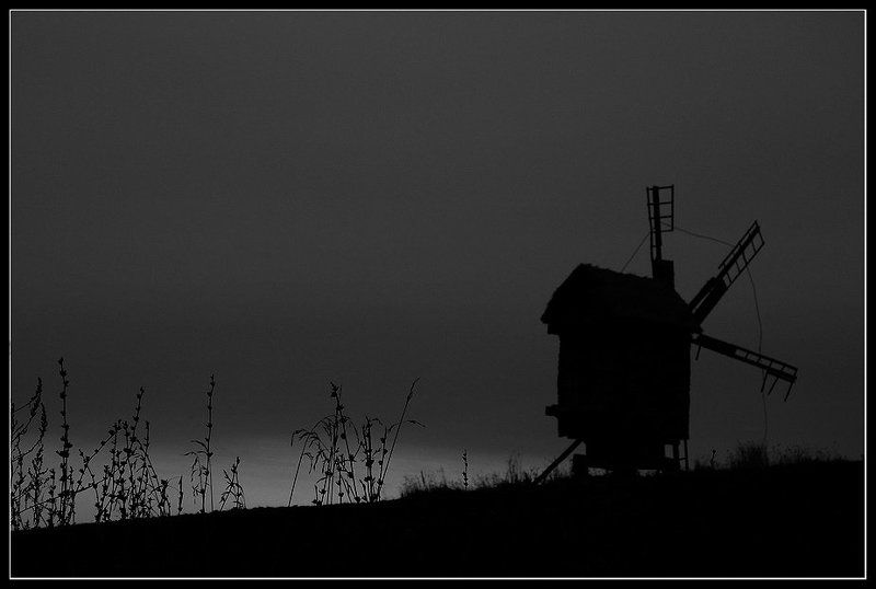 мельница, вечер, ночь Сумеречное состояниеphoto preview