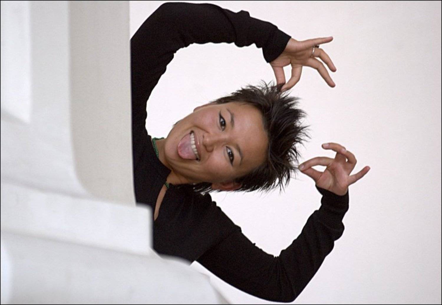 Чёртик. Автор: Дмитрий Бречалов девушка, чертик, Диляра, Дмитрий Бречалов