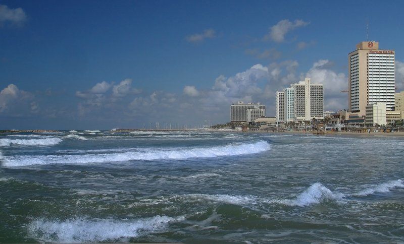 Прогулка по набережной или штормит однако 3photo preview