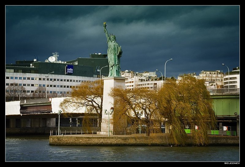 Paris, seleznev radio francephoto preview