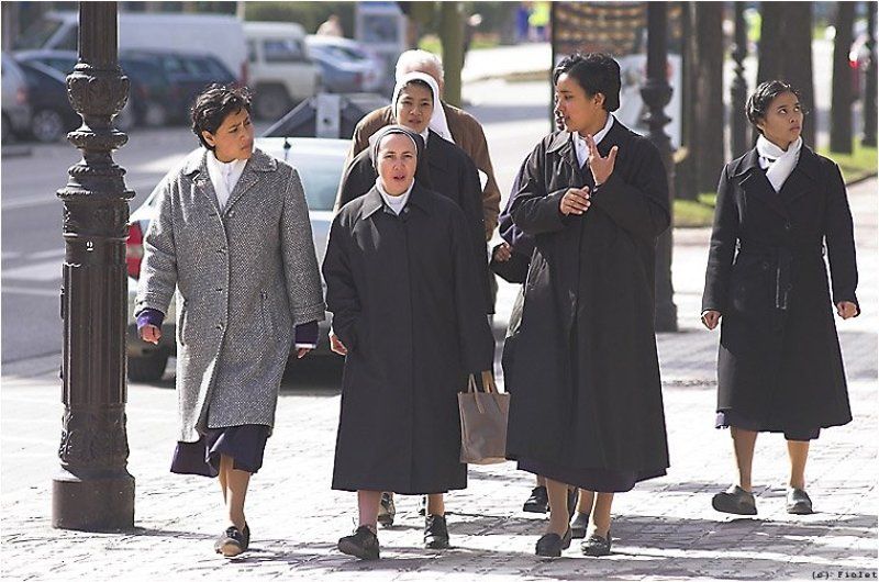 Испания, Бургос, улицы, люди Бургос. Лицаphoto preview