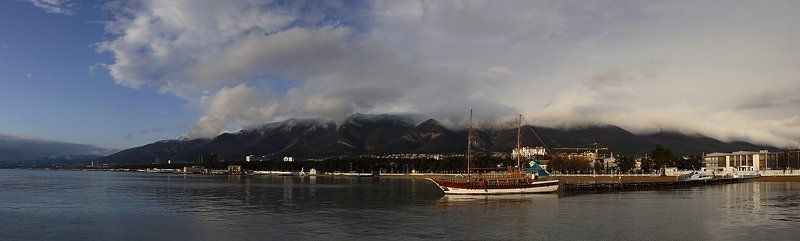Город Геленджик море пирс панорама Замечательный город - Геленджик фото превью