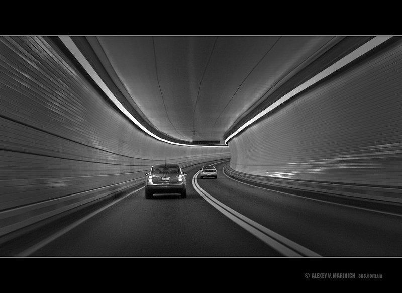 лабиринт, трасса, туннель, дорога, машина, движение, скорость, динамика, водитель, чб, сша, америка, вашингтон, лето, жанр, фото, маринич, алексей, alexey, marinich Лабиринтphoto preview
