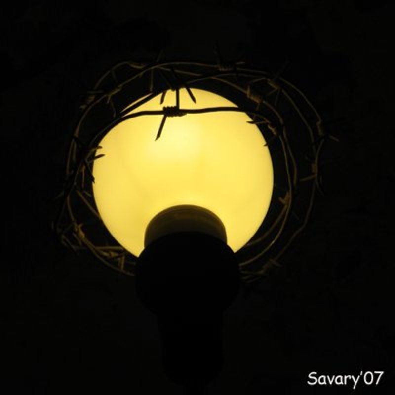 лампочка, нимб, винзавод, верю Винзавод. Верю. Нимб.photo preview