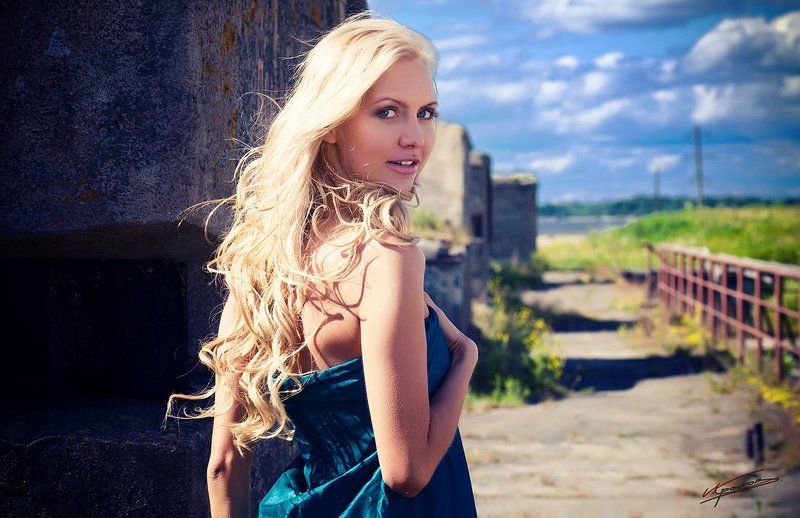 * * * *photo preview