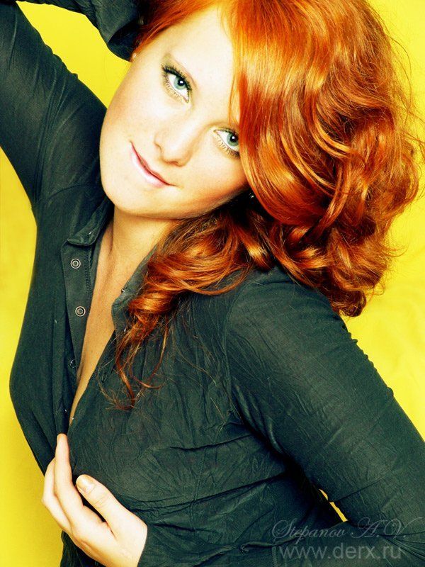рыжая портрет рыжаяphoto preview