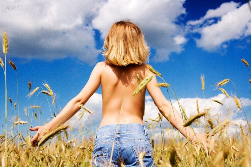 лето, поле, девушка Здравствуй!photo preview