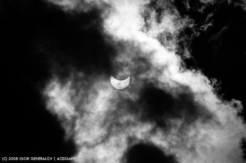 солнечное затмение, солнце Затмениеphoto preview