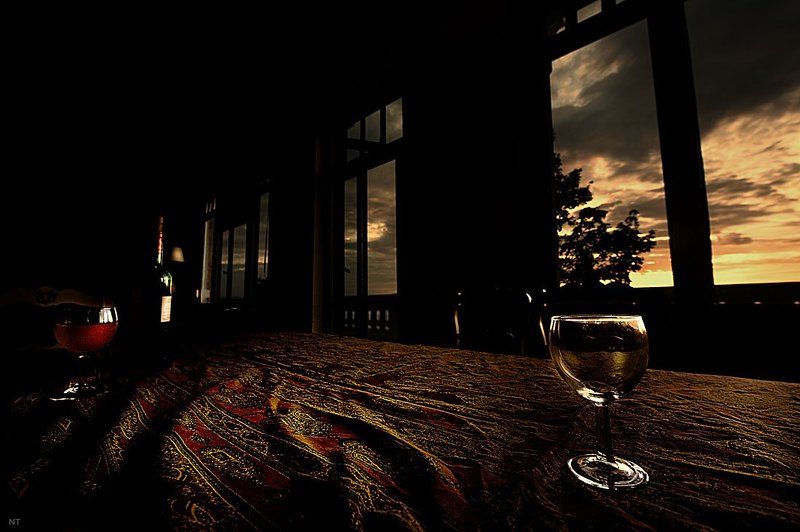 emptinessphoto preview