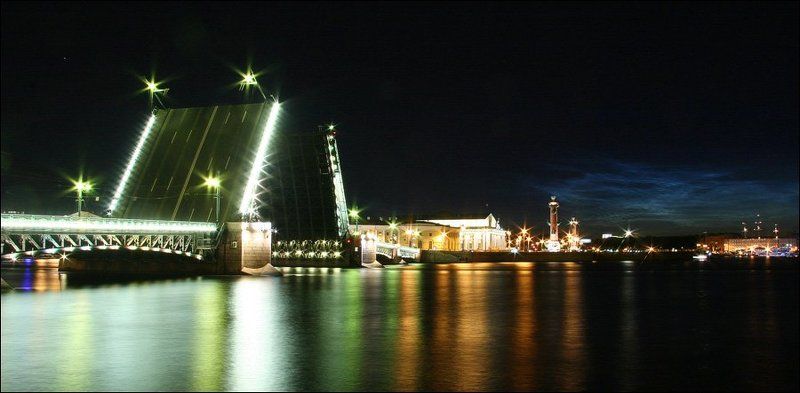 город, мост, река, нева, пролет, стрелка, васильевский, остров, ночь, огни, подсветка, иллюминация, питер, петербург, колонна, dyadyavasya Петербуржская особенностьphoto preview