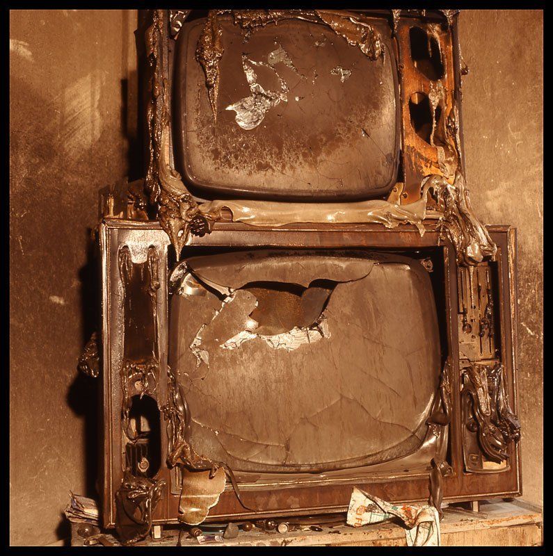 телевизор, пожар, монитор, телик, кинескоп, ящик TV_setphoto preview