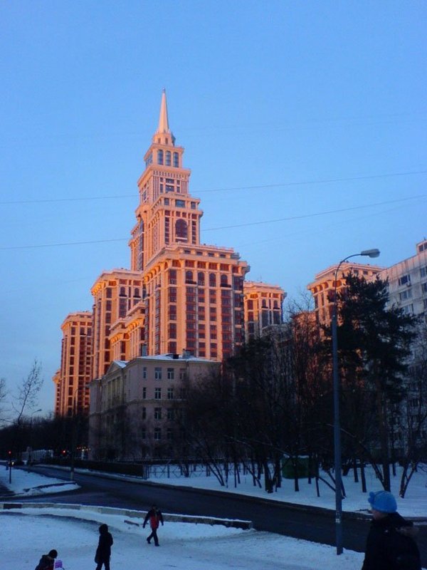 москва.зима.солнце.мгновение День был солнечный и зимнийphoto preview