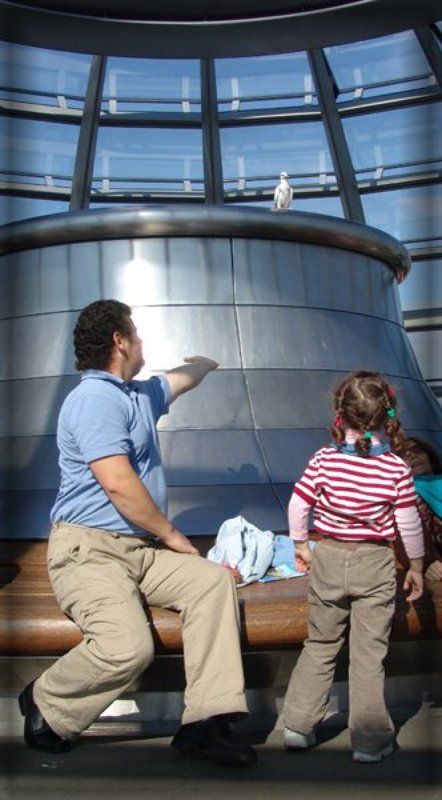 Под мирным куполом Рейхстага...photo preview