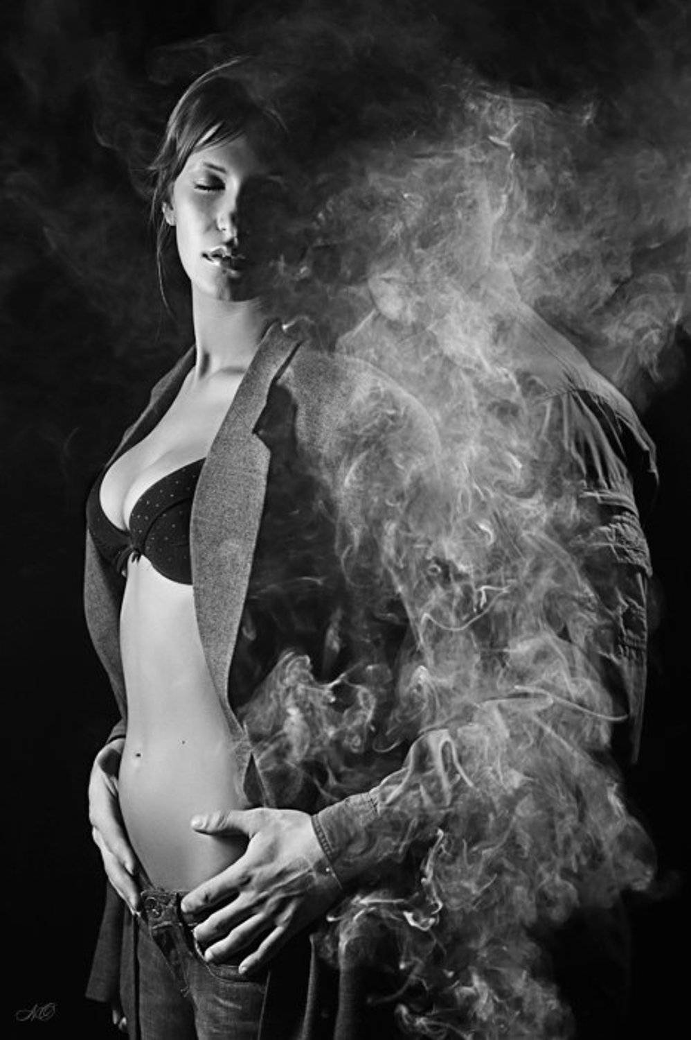 Незнакомец.... Автор: NO дым, NO