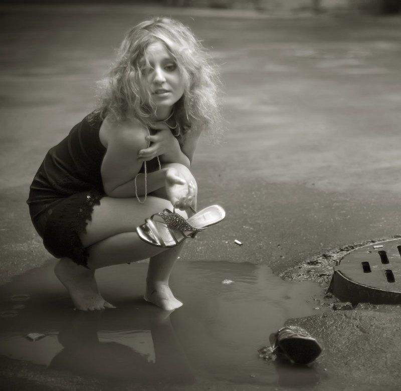 надежда,лужа,дворы,туфельки Холодноphoto preview