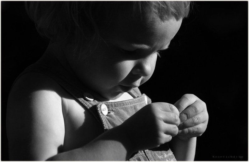 дети,портрет оторвал я мушке ножки...photo preview