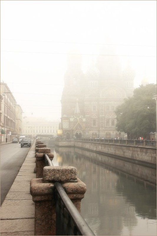 питер, петербург, город, река, вода, канал, грибоедова, здание, памятник, история, архитектура, харм, церковь, спас на крови, утро, туман, набережная, парапет, dyadyavasya Спас в туманеphoto preview