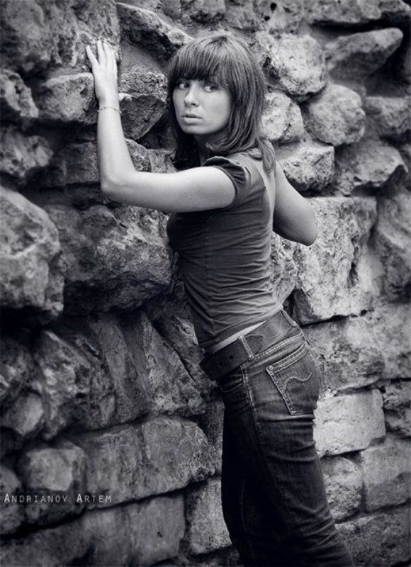 маша,москва,парк,царицыно,canon,портрет,девушка,ч.б,стена,камни photo preview