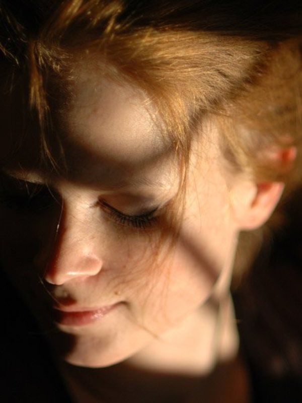 осень приходит нежно, глазки потупив прежде....photo preview