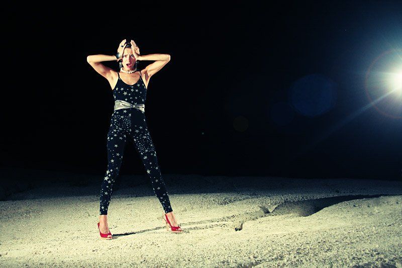 девушка, ночь, страх Сашаphoto preview