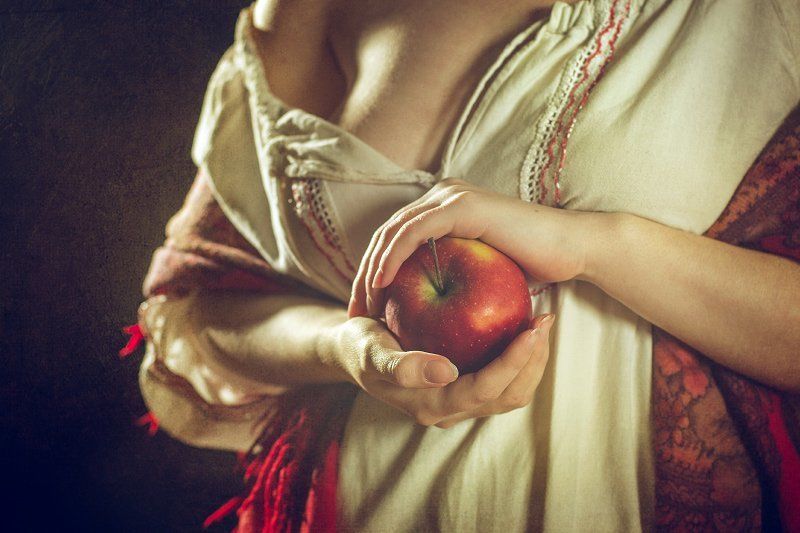 people, apple, hands Яблокоphoto preview