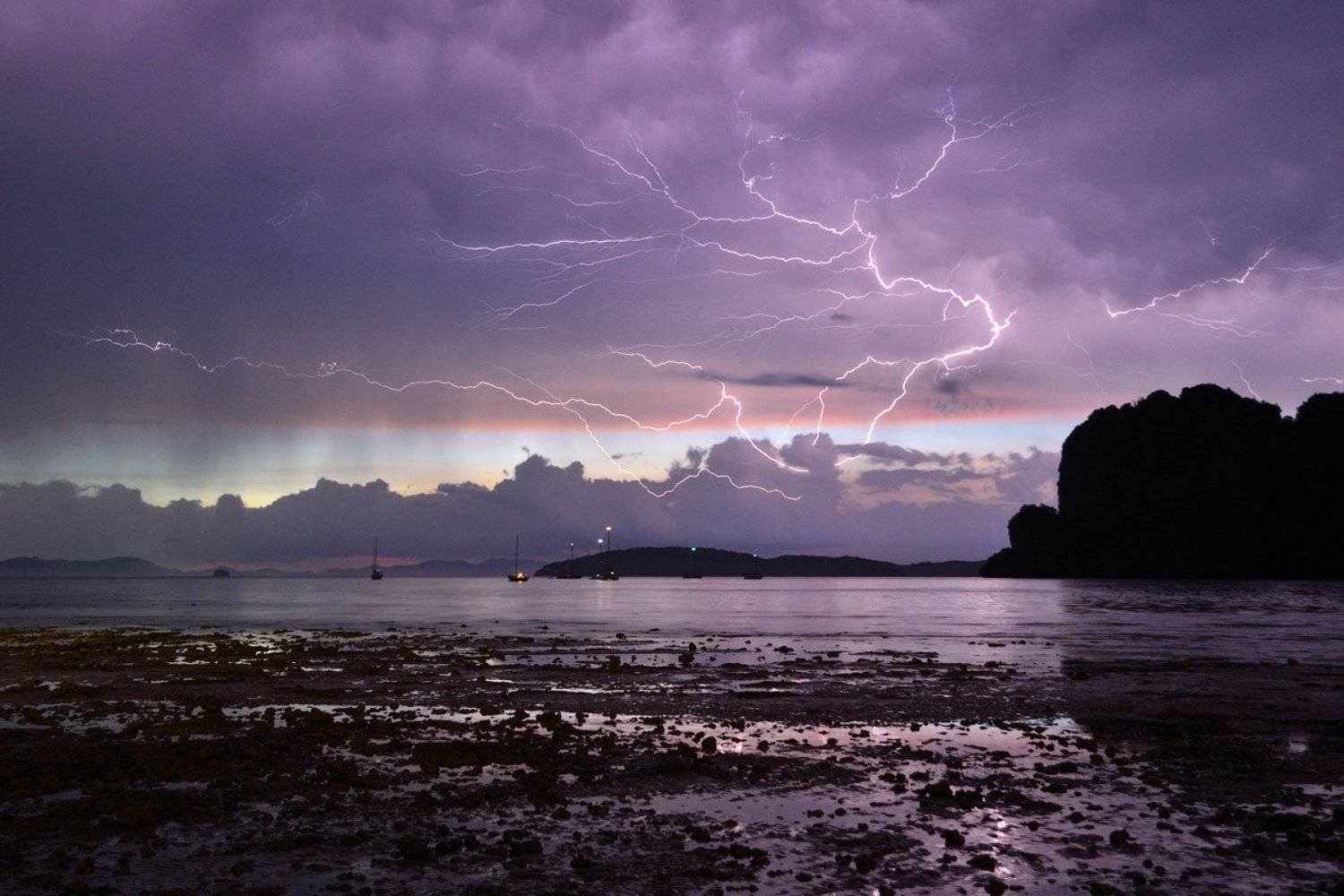 молния, гроза, b.o.g.