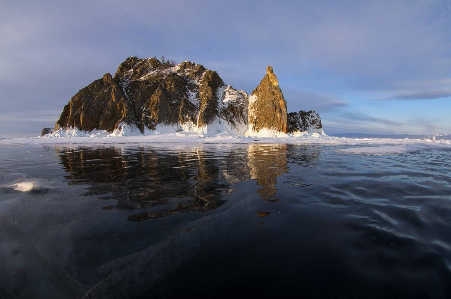 Иллюзии и ассоциации.... Автор: Екатерина (PhotoJourneys.ru) Васягина байкал, лед, утро, зима, Екатерина (PhotoJourneys.ru) Васягина