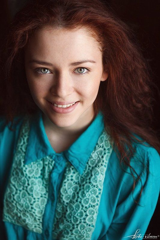 портрет, портрет девушки, рыжая, веснушки, улыбка, фотография девушки, фото девушки, фото вдвоем, foto-vdvoem Анечкаphoto preview