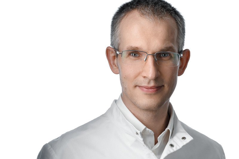 portrait, headshot, studio, close-up, canon, 100mm photo preview