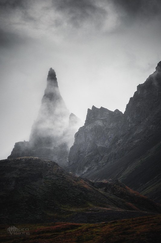 iceland,peak,mountain,cloudy,foggy,mountains,summer,landscape Hraundrangiphoto preview