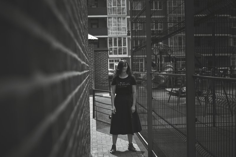 чб,девушка, портрет, город, портрет ***photo preview