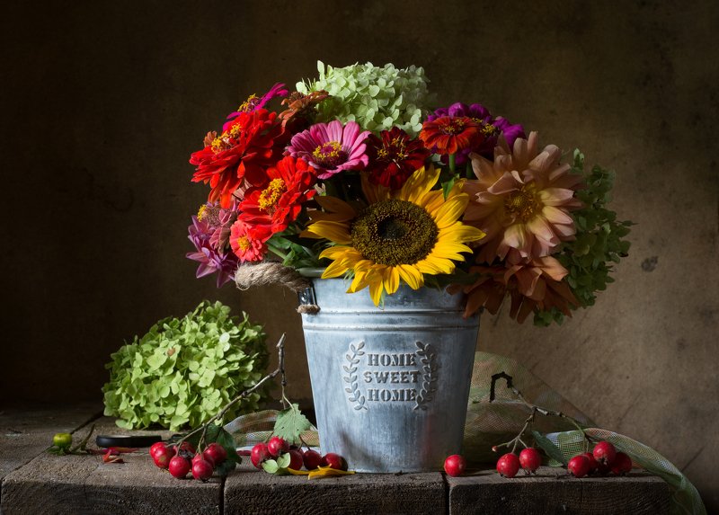 Натюрморт с осенним букетомphoto preview