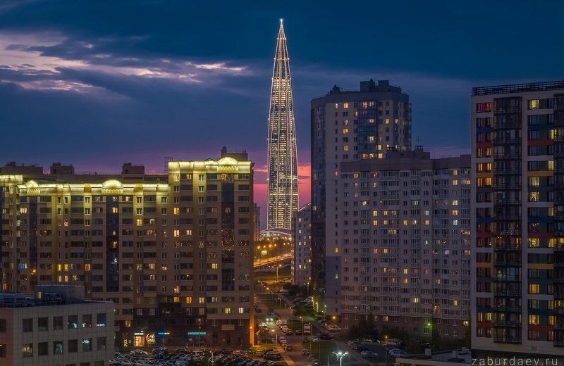 россия, петербург, город, вечер Лахта Центрphoto preview