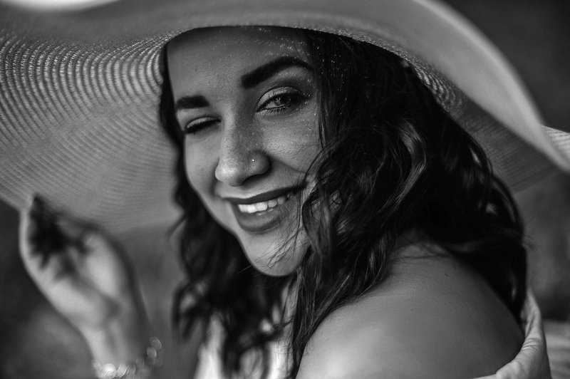 #me #smile #sun #summer #2020 #photo #photographer #style #fashion #blackandwhite #yop #love #like #life #photography #eyes #portrait Mephoto preview