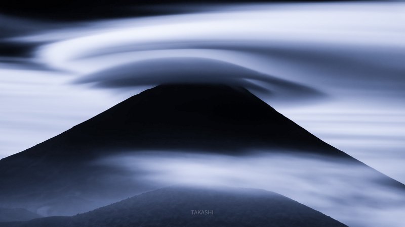 Fuji,Japan,mountain,clouds,amazing,fantastic, Mysterious The world seen by aliensphoto preview