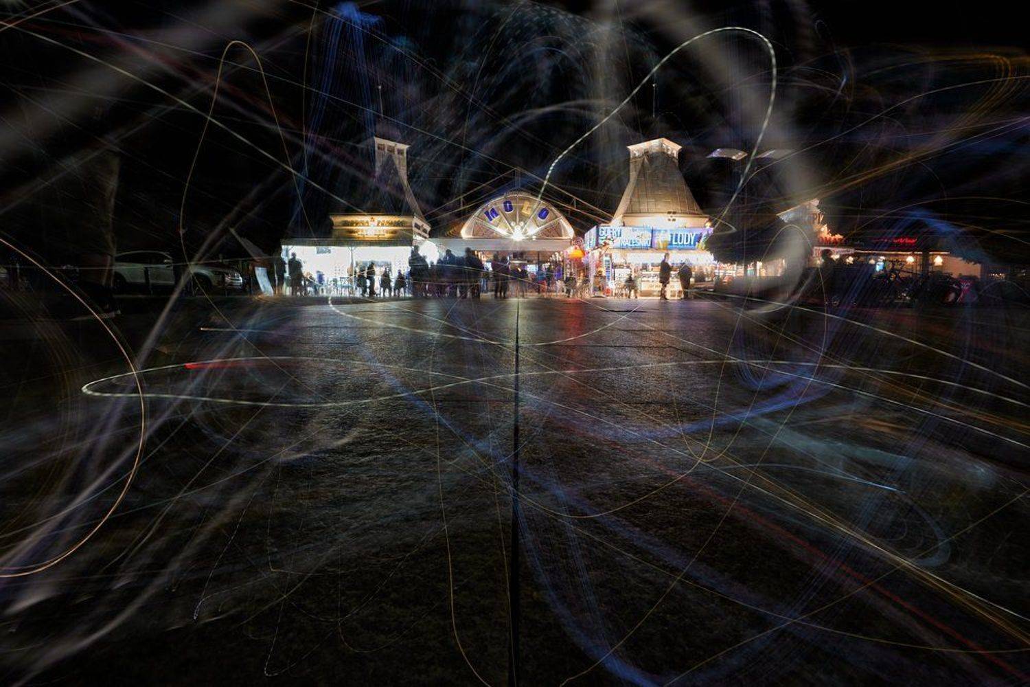 chaos. Автор: Janusz Cedrowicz building,architecture,night,lights,city,street,urban,color,colors,colorful,chaos,abstract,art,lines,, Janusz Cedrowicz