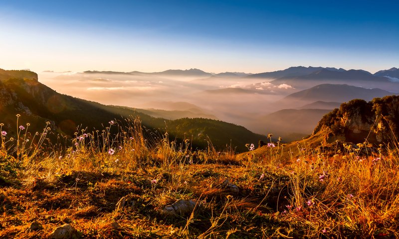 Созерцая осень на хребтах...photo preview