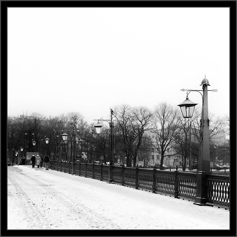 петербург, центр, петропавловка, зима, чб, квадрат Черно-белый зимний питерский этюд с Иоанновского мостаphoto preview