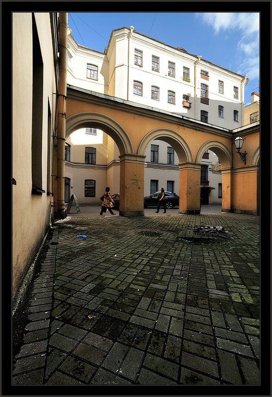 петербург, центр, капелла, дворы Цветная питерская картинка из дворов Капеллыphoto preview