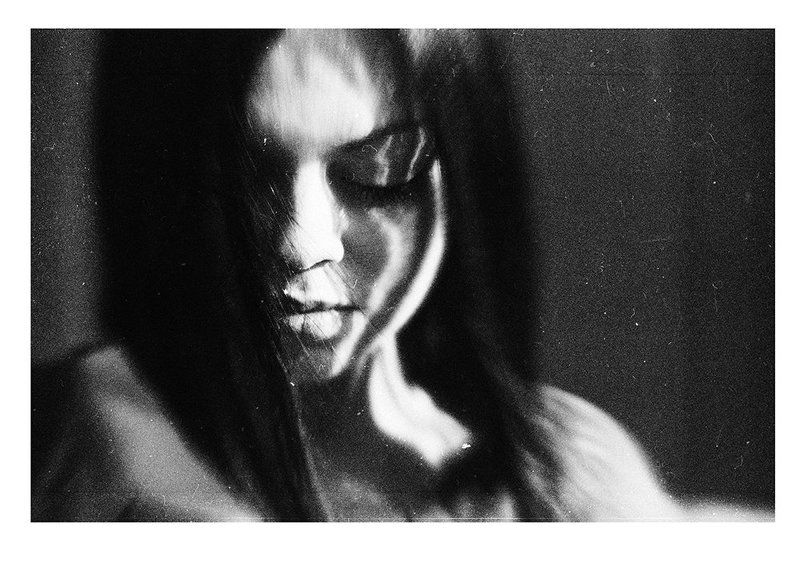 жанровый портрет, девушка, эмоции, от сердца, искренность, black&white Океан ветраphoto preview