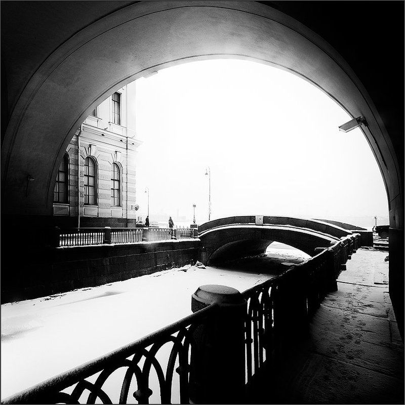 петербург, центр, чб, квадрат Простой черно-белый питерский квадратphoto preview