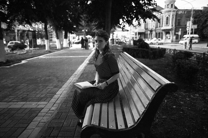 девушка,жанр,портрет,фотография,модель,арт,portrait,photography, middle,nature,soul,свет,girl,canon 35mm, woman,monochome,ню,гламур photo preview