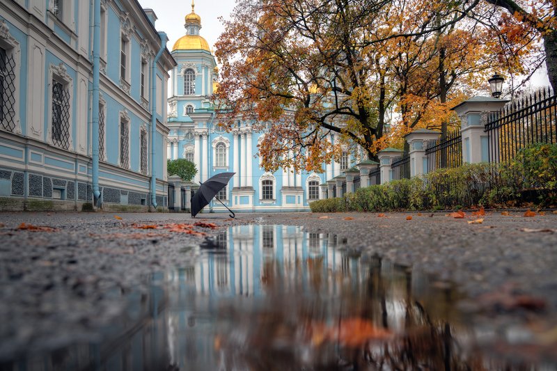 Октябрь. Санкт-Петербург. У Морского собораphoto preview