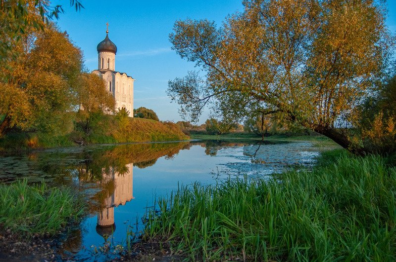 покрова на нерли, утро, рассвет, осень, закат, вечер, река, храм, церковь Покрова на Нерли_3photo preview