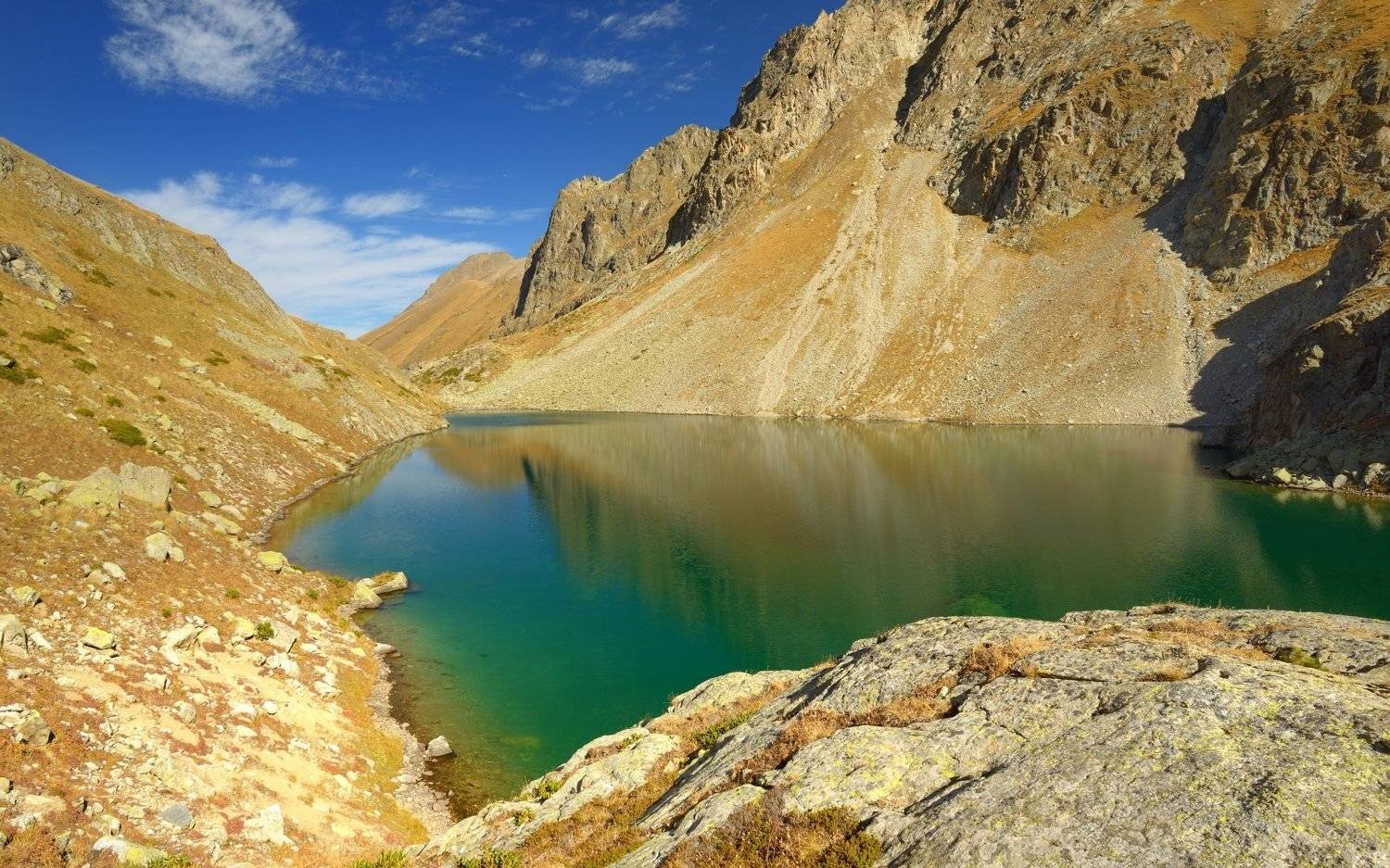 Азгекские озера. Автор: Александр Жарников горы осень озеро азгек, Александр Жарников