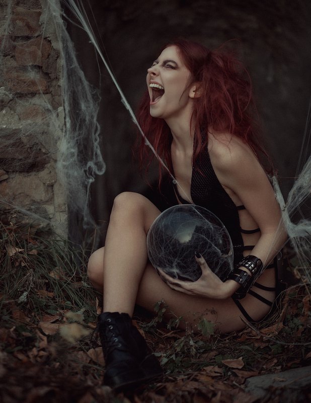 чёрная вдова, осень, портрет, женщина, постановочная фотография, паутина, portrait, spider, tyagushovaphoto, художественная фотография, black widow, staged photo Black widowphoto preview