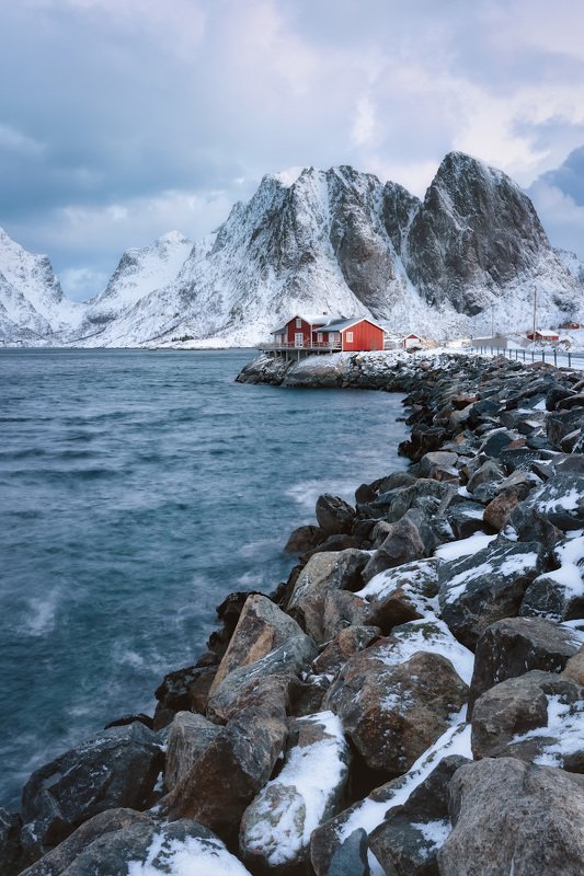 norway, lofoten, winter, islands, moutains, rorbu, red, house, stones, water Красота среди камнейphoto preview