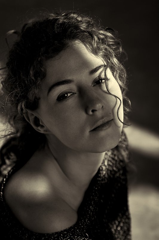 #портрет, #portrait, #стихи, #модель, #models, #актриса, #actress, #студия, #seid_studio, #фотостудия, #светизокна, #доступноеосвещение, #естественныйсвет, #фотосессия, #беременность, #фотосессиябеременность, #фотограф, #фотогрфмосква, #photograph, #mosco Каждый миг. Я хочу просто счастья!photo preview