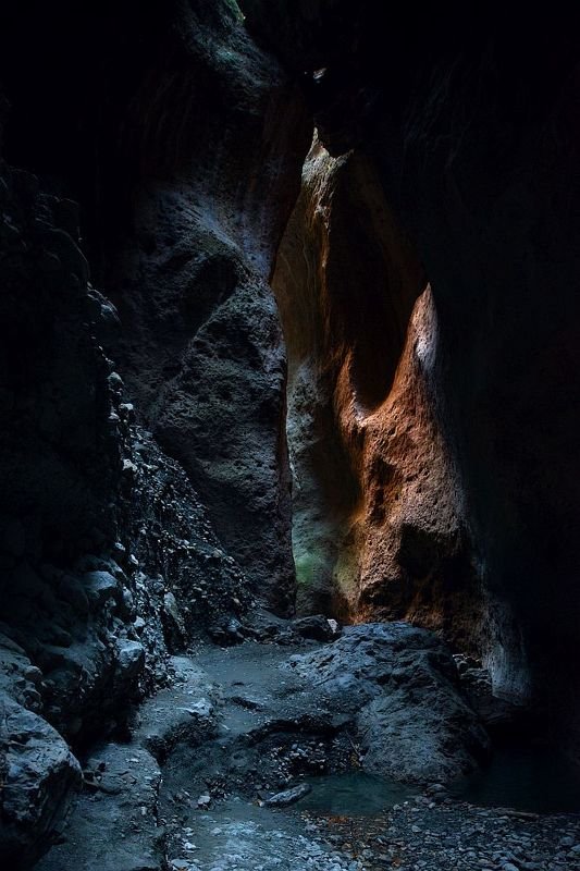 Пейзаж, природа, пещера, ущелье, подземелье, свет, скала, темнота, nature, landscape The Gatesphoto preview