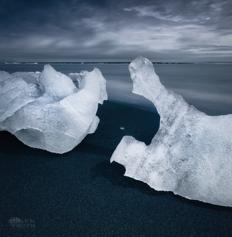 iceland,ice,glacier,glacial,black beach,diamond beach,summer,dark,abstract, The Fightphoto preview